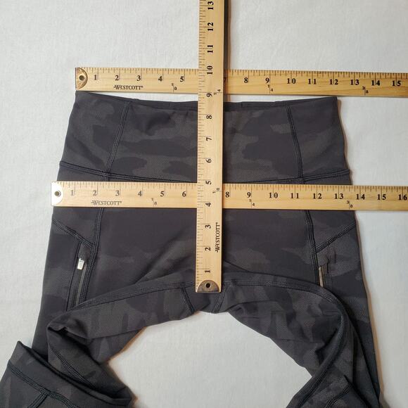 Athleta Women's Size XS Rainer Reflective Tight High Waist Gray Camo 985307 - Picture 2 of 8